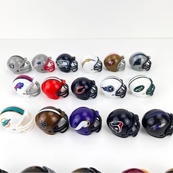 Lot Of 26 Riddell Pocket Pro Micro Helmet NFL Football Eagles Chiefs Raiders - Picture 6 of 6